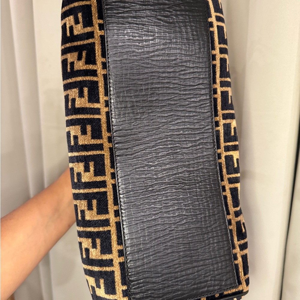 Fendi Zucca Du Jour Velvet bag - Picture 9 of 9